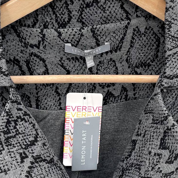 EVEREVE NWT Lemon Tart Animal Print Moto Jacket // M - Picture 6 of 11